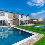 Lea By Interhome
