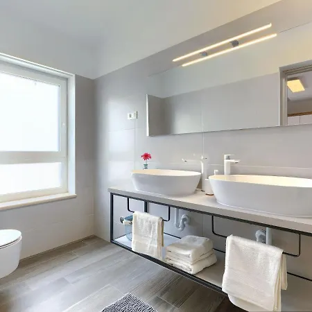 Lea By Interhome * Sisan