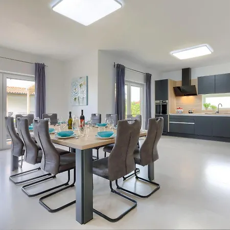 Vikendica Lea By Interhome *