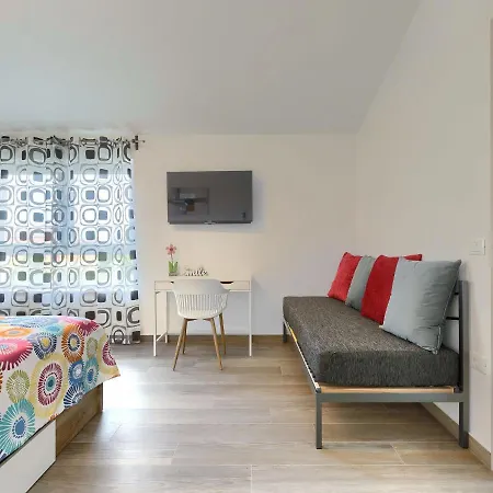 Holiday home Lea By Interhome Sisan