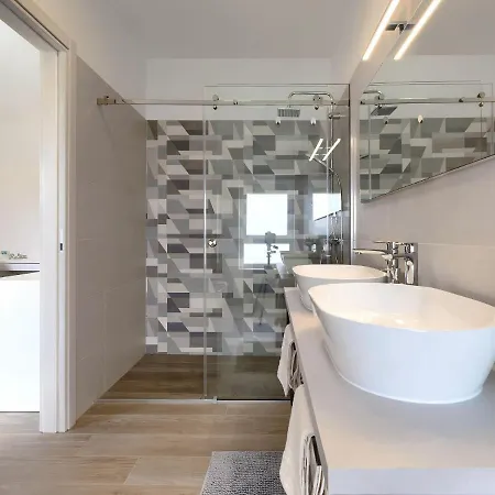 Lea By Interhome Vikendica